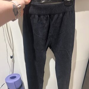 Ardene Women's Heather Black Leggings